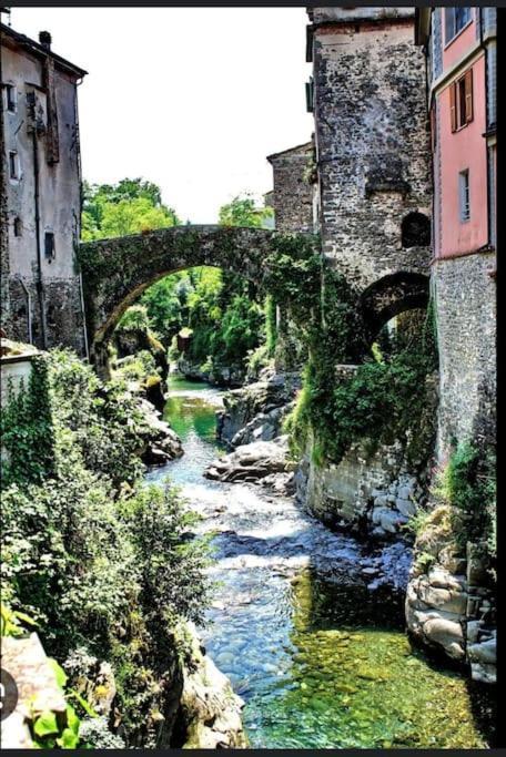 Wayne'S House, A Short Walk To The Waterfalls Bagnone Exterior photo